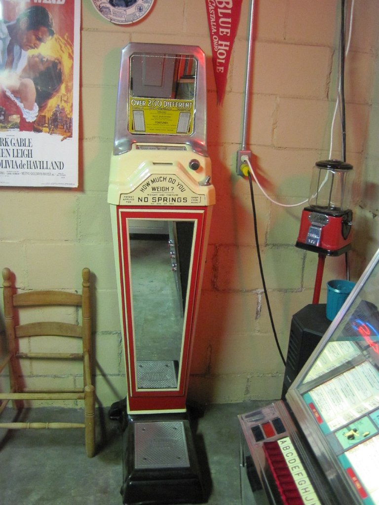 87-Retro basement.jpg